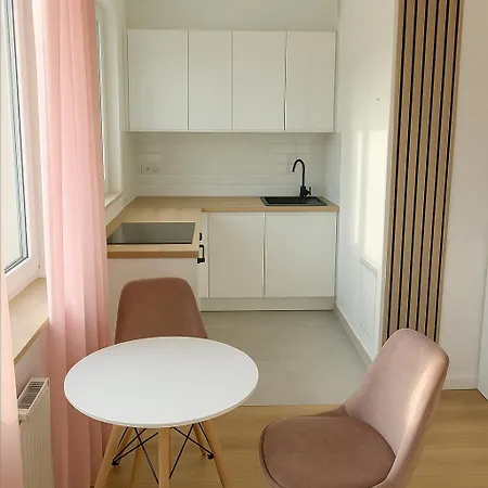 Apartment Cosy In Przymorze - 3 Min From Skm Station *